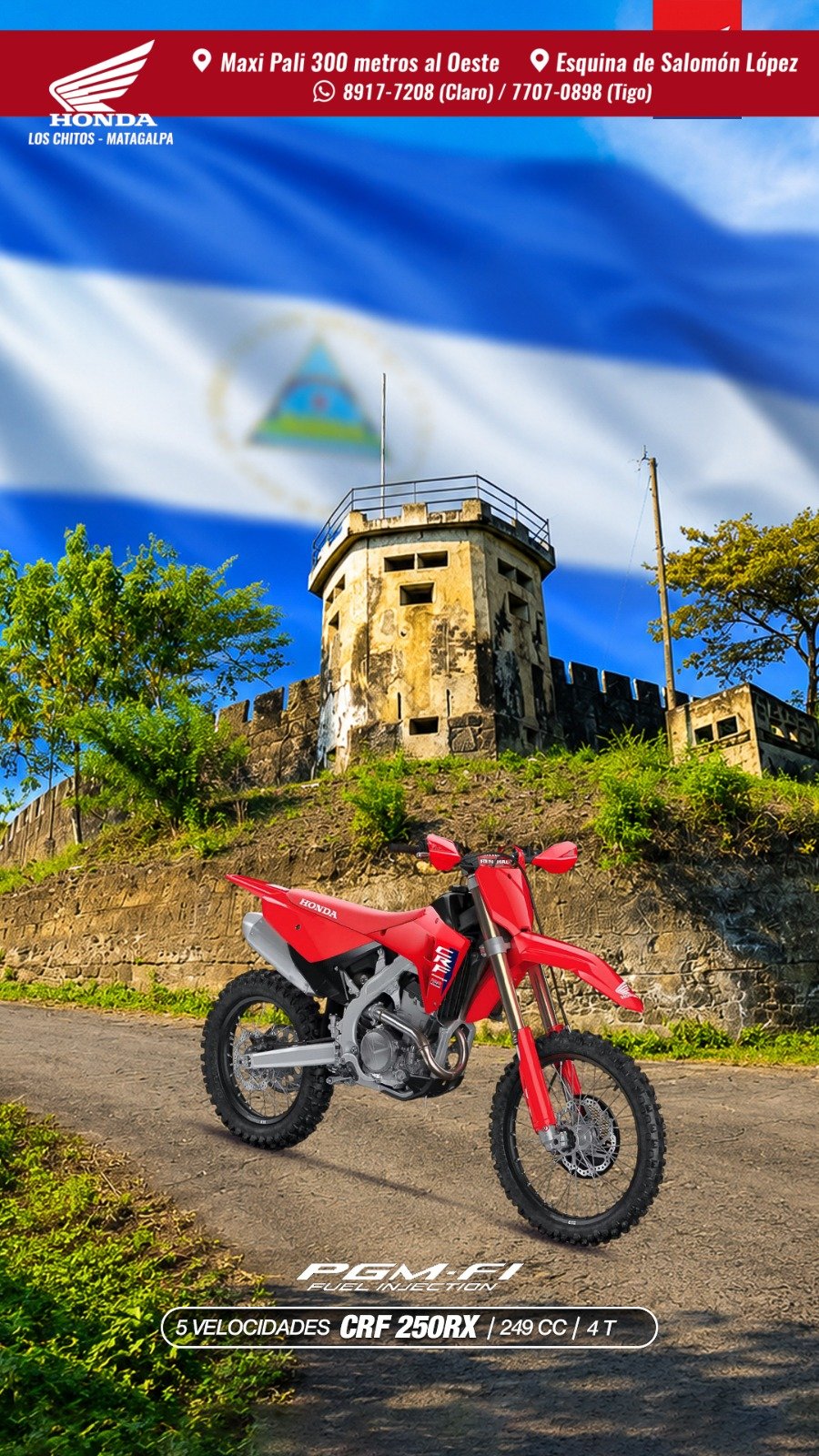Motocicleta de motocross Honda CRF 250R en pista en Matagalpa